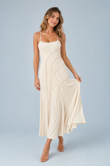 Langes Aprikosenkleid mit Raffträgern