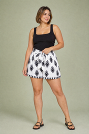 Short ample imprimé bohème | Porté sur une autre silhouette | Lounelle Paris