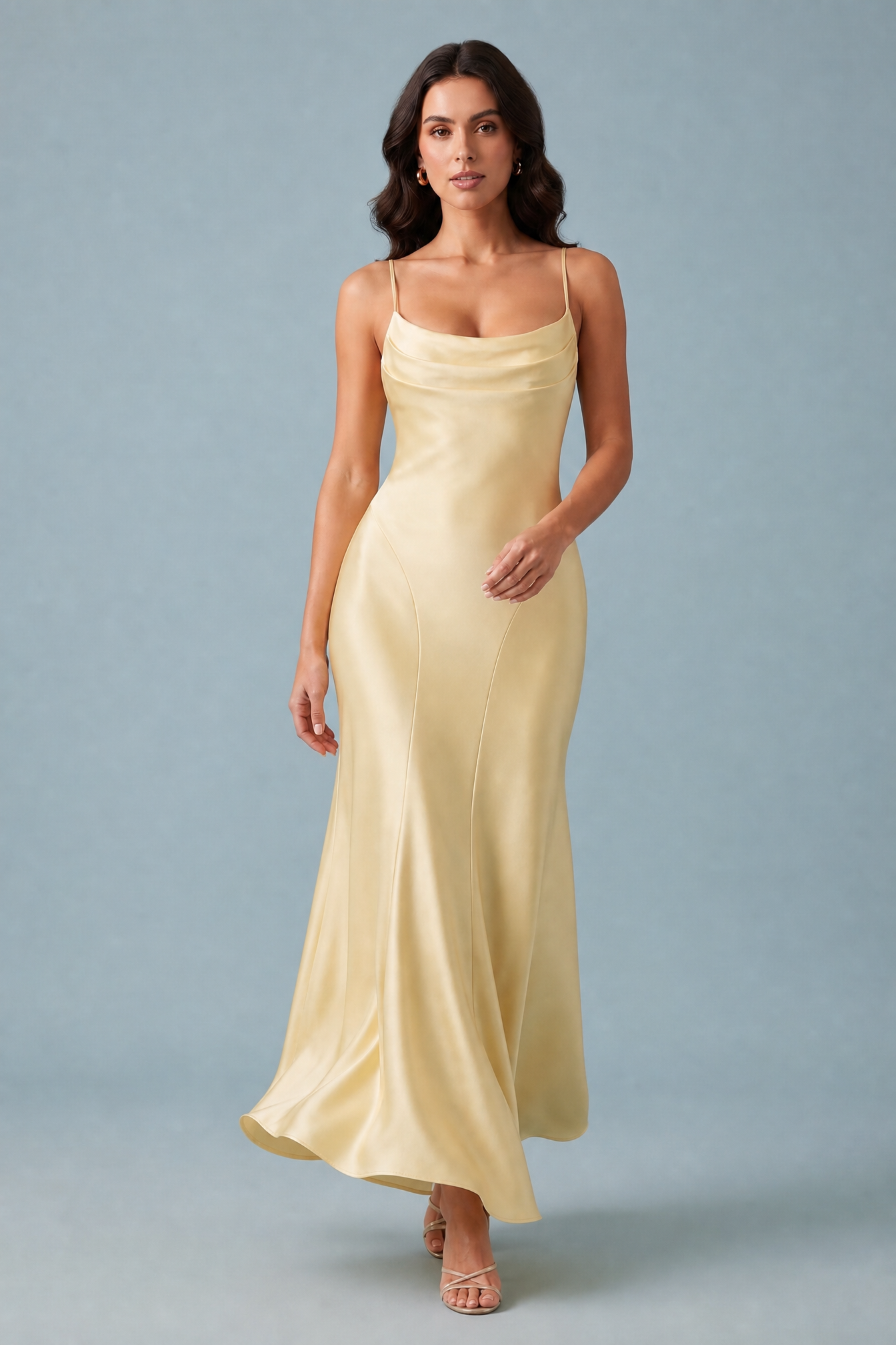 Robe longue jaune dos nu à lacets | Vue en mouvement | Lounelle Paris