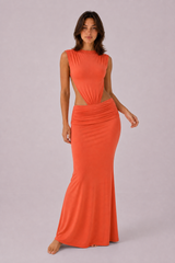 Langes Kleid mit offenem Rücken und Cut-out-Taille