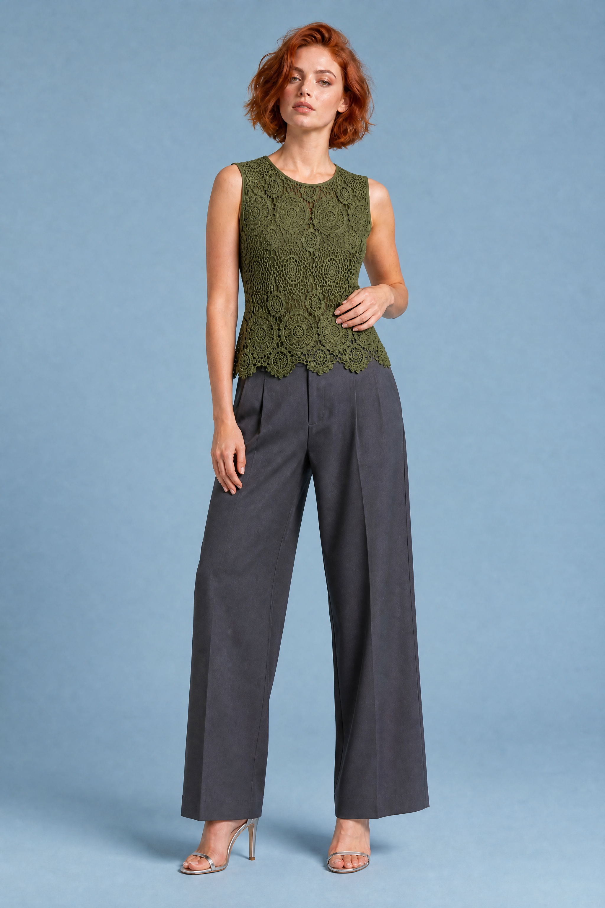 Top en dentelle bretelles larges | Variante Vert | Lounelle Paris