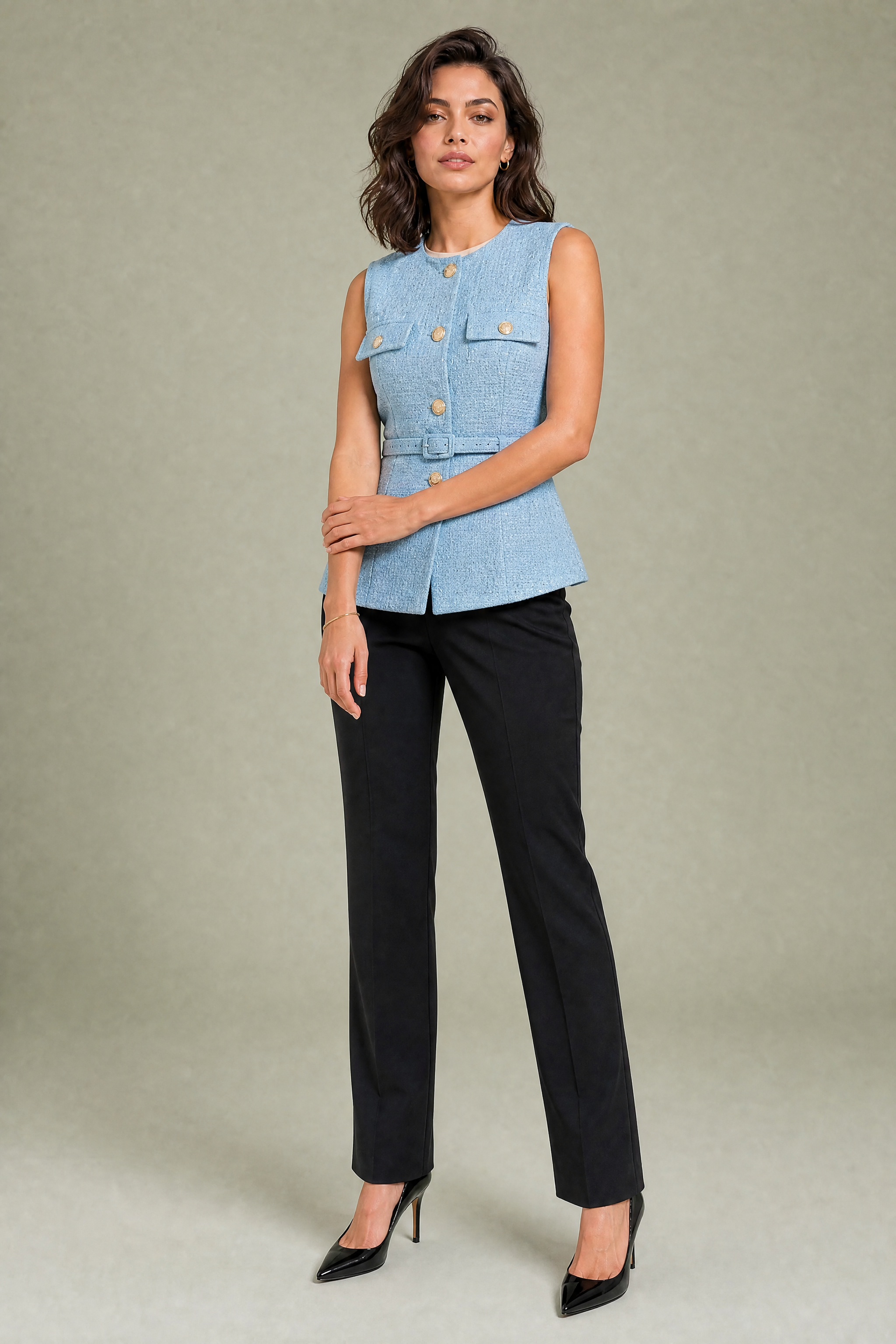 Gilet sans manches texturé ceinturé | Variante Bleu | Lounelle Paris