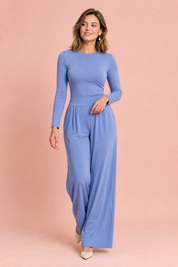 Ensemble bleu col rond taille marquée | Vue en mouvement | Lounelle Paris