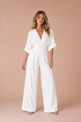 V-Ausschnitt-Jumpsuit mit hoher Taille