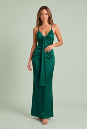 Drapiertes V-Ausschnitt-Langkleid
