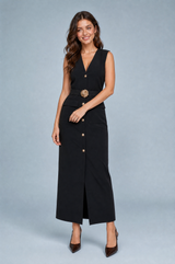 Langes Kleid mit V-Ausschnitt und Gürtel