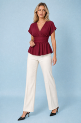 Taillierte Bluse mit V-Ausschnitt