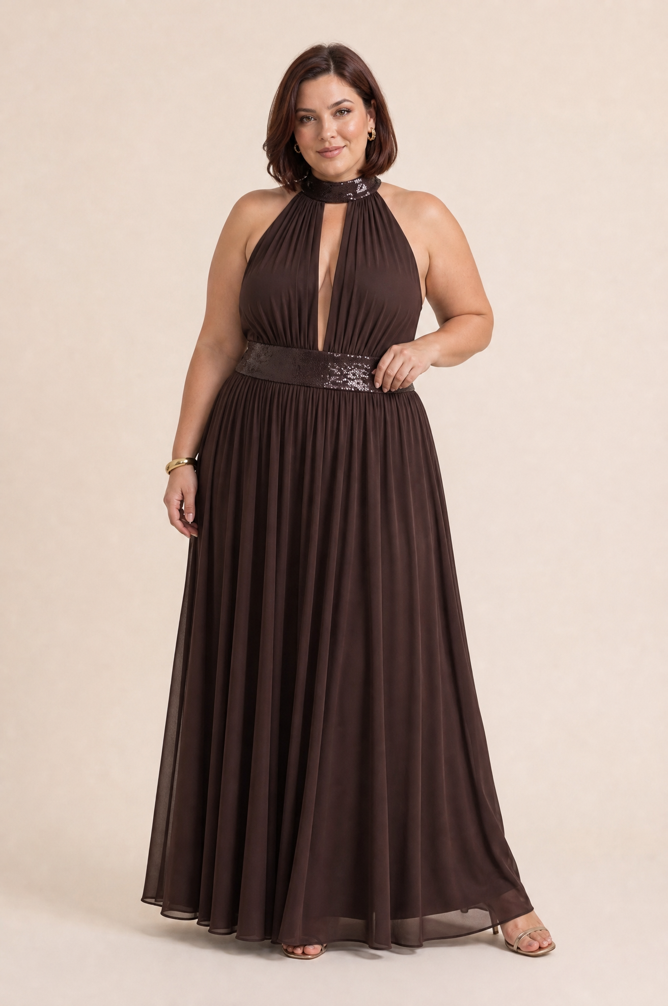Robe longue col licou dos nu | Porté sur une silhouette plus ronde | Lounelle Paris