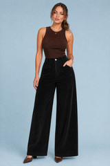 Weite hochtaillierte Cordhose