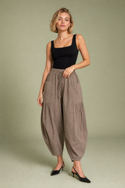 Pantalon large taille haute plissé | Vue de face | Lounelle Paris
