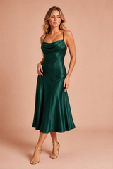 Langes dunkelgrünes Kleid mit Rücken-Schnürung