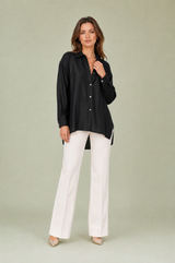 Weite Bluse mit Glitzerstreifen