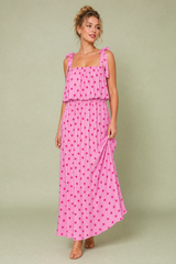 Langes rosa Punktekleid