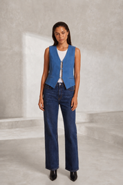 Gilet en jean bleu col V | Lounelle Paris