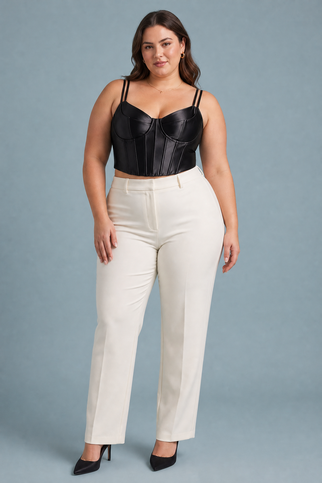 Corset satiné dos lacé | Porté sur une silhouette plus ronde | Lounelle Paris