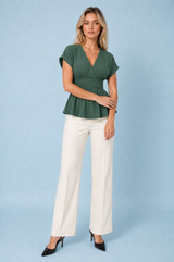 Taillierte Bluse mit V-Ausschnitt