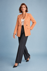 Orangefarbener gestreifter Blazer mit lockerer Passform