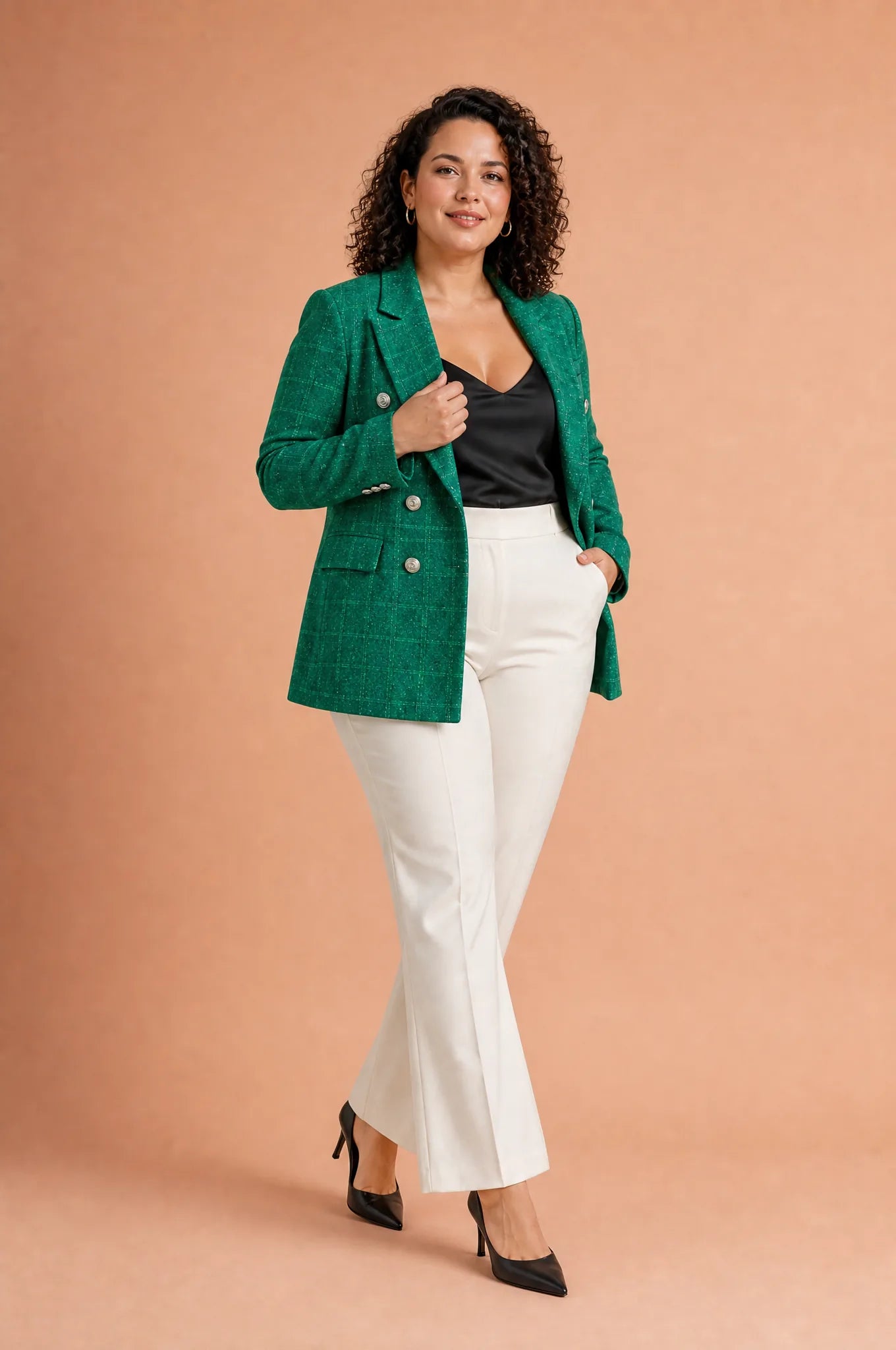 Blazer croisé en tweed | Porté sur une silhouette plus ronde | Lounelle Paris