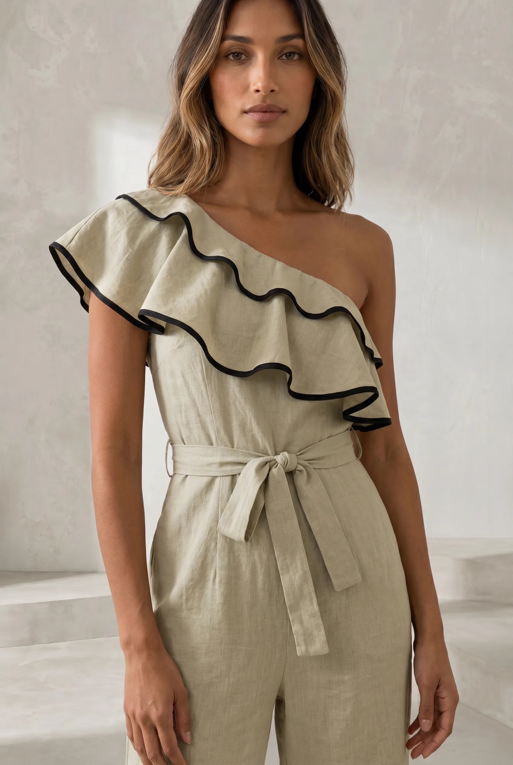 Combinaison beige à une épaule | Lounelle Paris