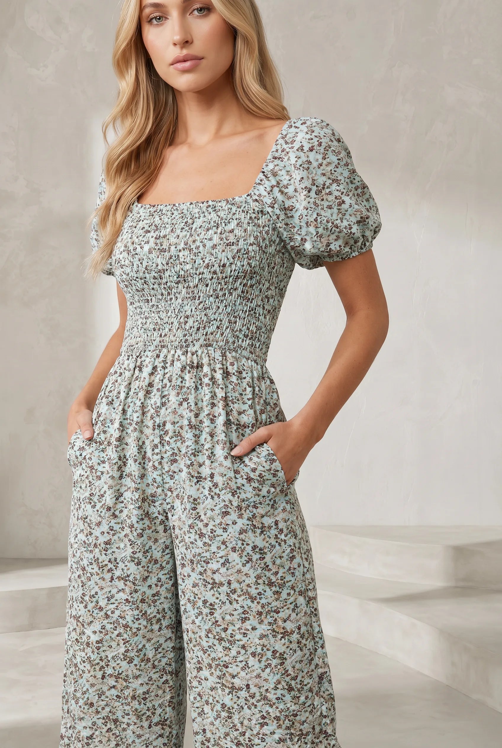 Combinaison fleurie encolure carrée | Lounelle Paris
