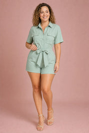 Combishort vert clair col chemise | Porté sur une autre silhouette | Lounelle Paris