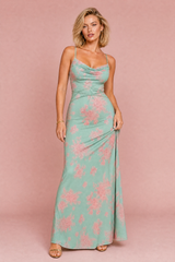 Florales Kleid mit freiem Rücken