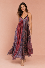 Robe longue imprimée à fines bretelles | Vue en mouvement | Lounelle Paris