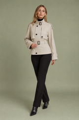Kurzer beigefarbener Taillen-Trenchcoat