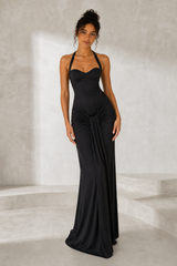 Langes Neckholder-Kleid mit Schnürung am Rücken