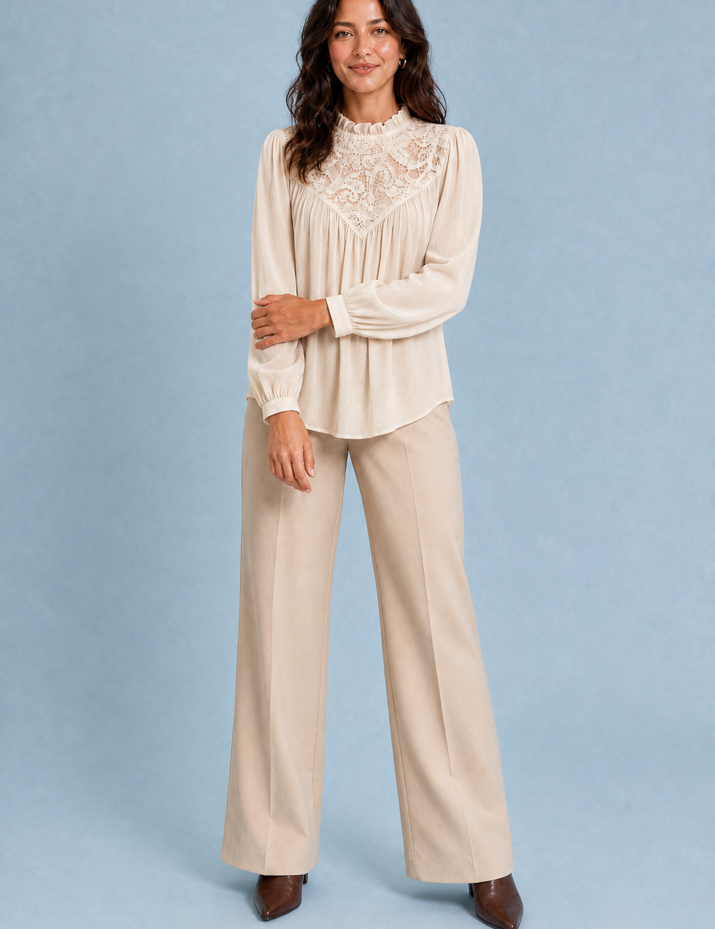Bluse mit Volantkragen und Puffärmeln