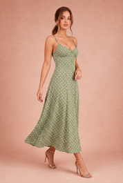 Robe longue verte à pois bretelles | Vue en mouvement | Lounelle Paris