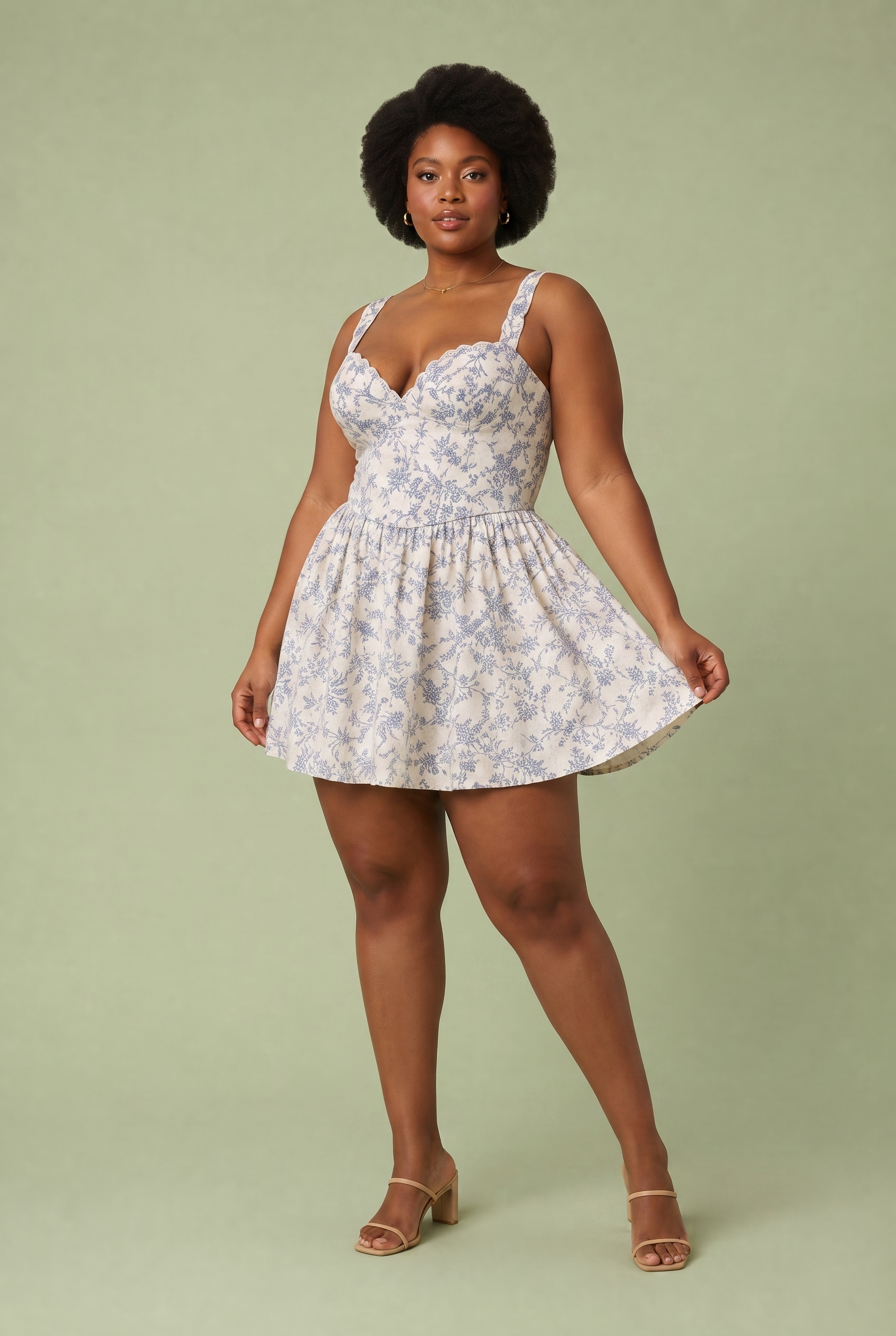 Robe bleue fleurie bustier corset | Porté sur une silhouette plus ronde | Lounelle Paris