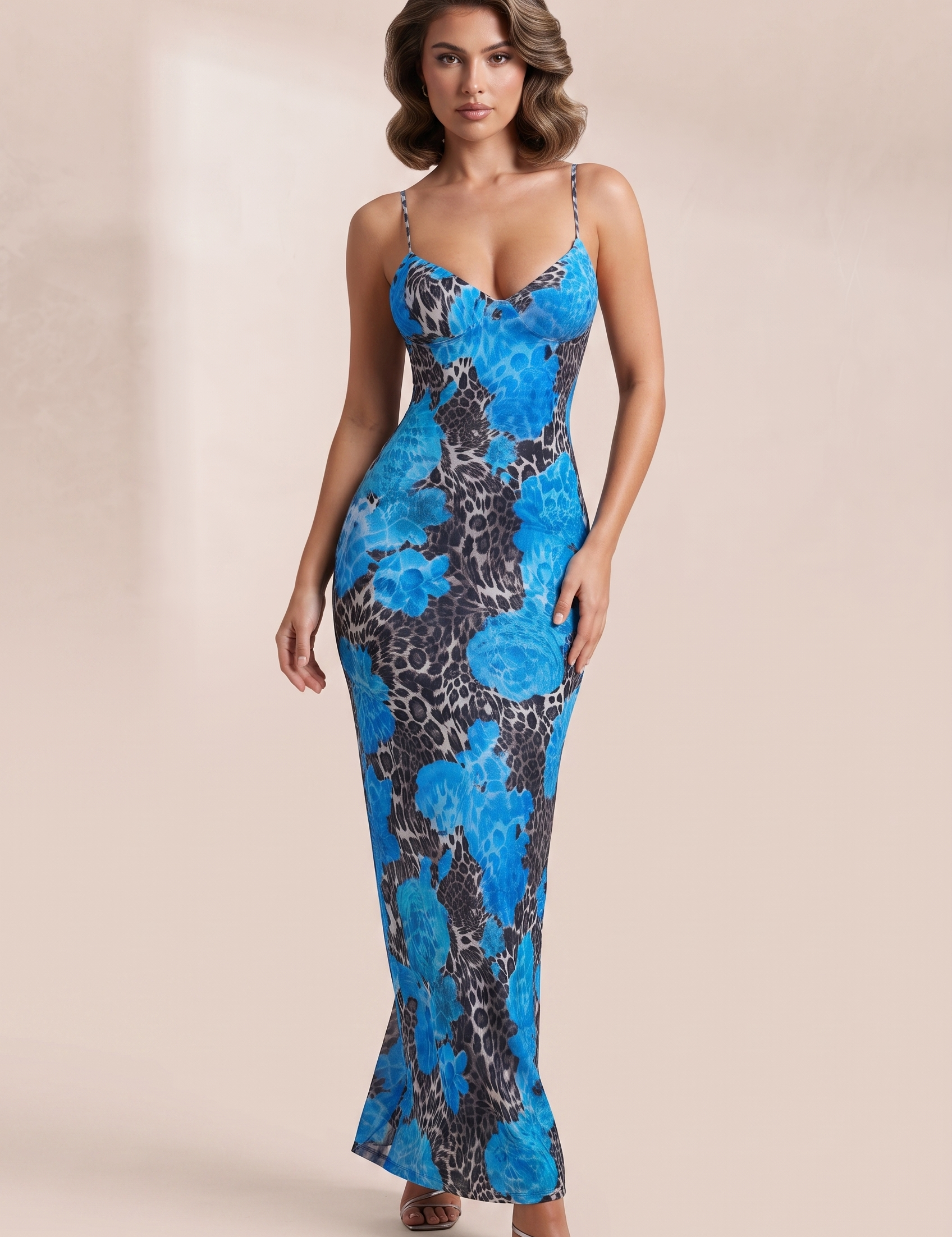 Robe longue bleue à fines bretelles | Vue de face | Lounelle Paris