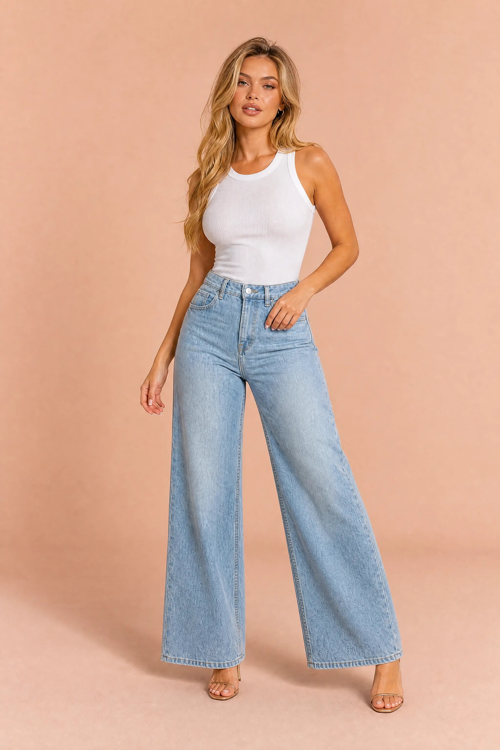 Jean bleu clair taille haute large | Vue de face | Lounelle Paris