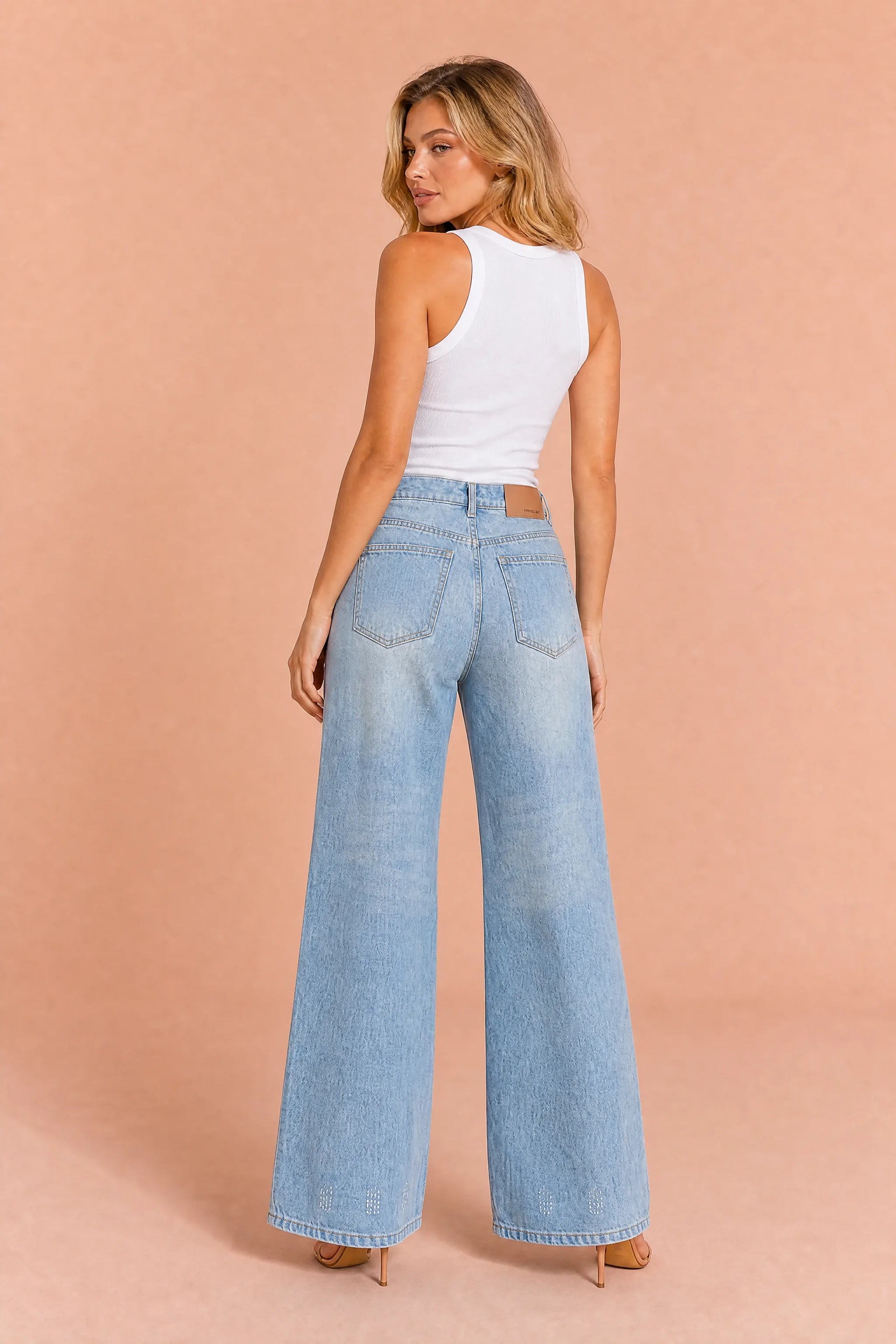 Jean bleu clair taille haute large | Vue de dos | Lounelle Paris