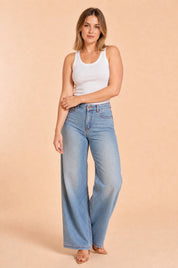 Jean bleu taille haute jambe large | Porté sur une autre silhouette | Lounelle Paris