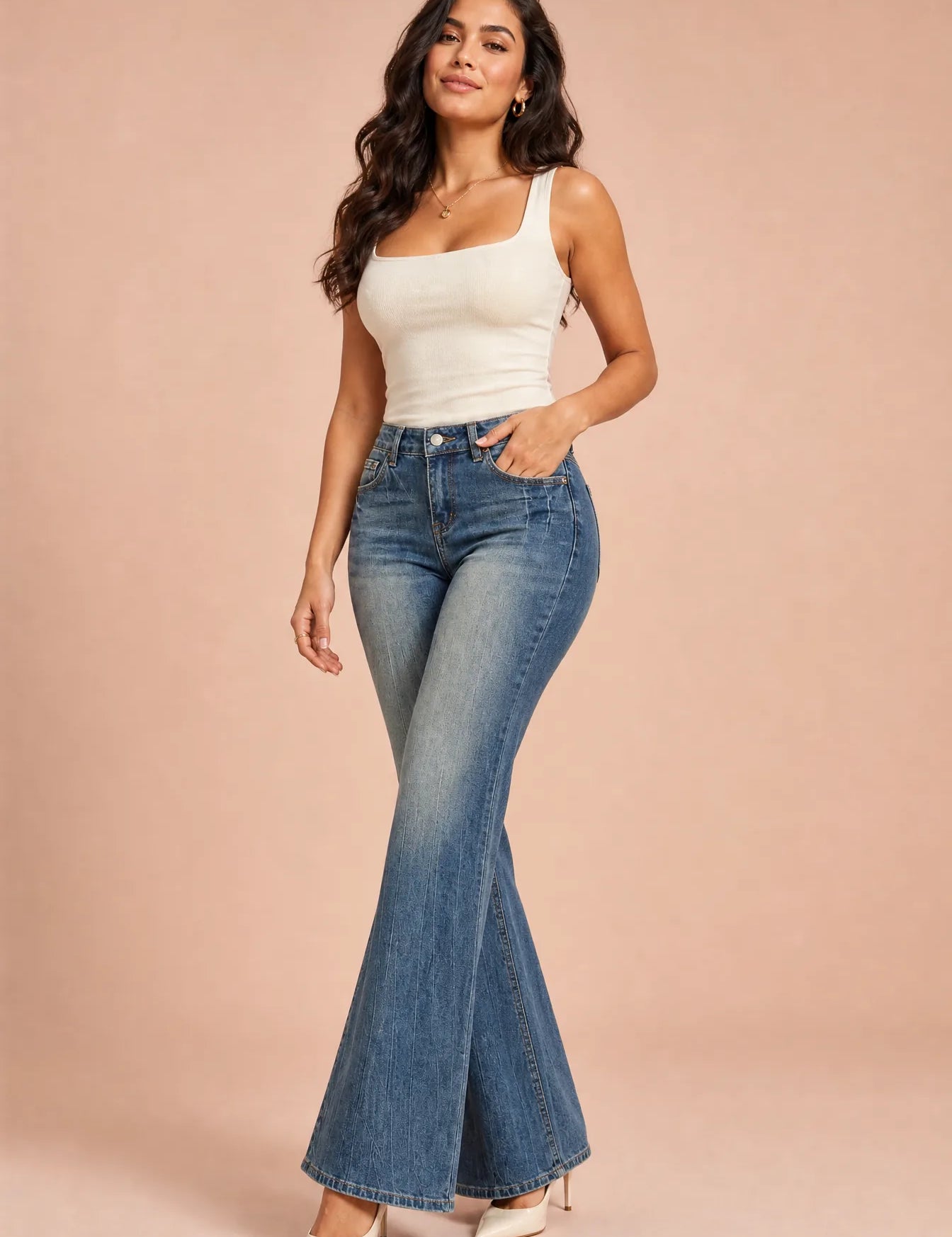 Jean flare bleu foncé taille mi-haute | Vue de face | Lounelle Paris