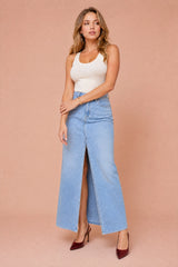 Langer geschlitzter Jeansrock