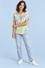 Weißes T-Shirt mit Blumenmuster und Kragen