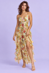 Gelbes Maxikleid mit asymmetrischem Cape-Ärmel und Lilienprint