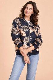 Veste bomber fleurie ajustée bleu mer | Vue rapprochée | Lounelle Paris