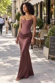 Robe longue corset bordeaux bustier | Photo lifestyle | Lounelle Paris