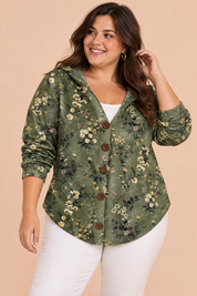 Gilet vert olive à capuche boutonné | Porté sur une silhouette plus ronde | Lounelle Paris