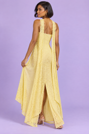 Robe longue moulante jaune en dentelle, bustier avec détail foulard | Vue de dos | Lounelle Paris