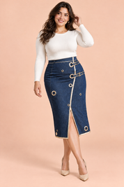 Jupe crayon midi bleue taille haute | Porté sur une silhouette plus ronde | Lounelle Paris