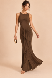 Robe longue marron drapée à découpe | Vue en mouvement | Lounelle Paris
