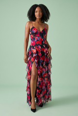 Schwarzes Maxikleid mit asymmetrischem Cape-Ärmel und Lilienprint