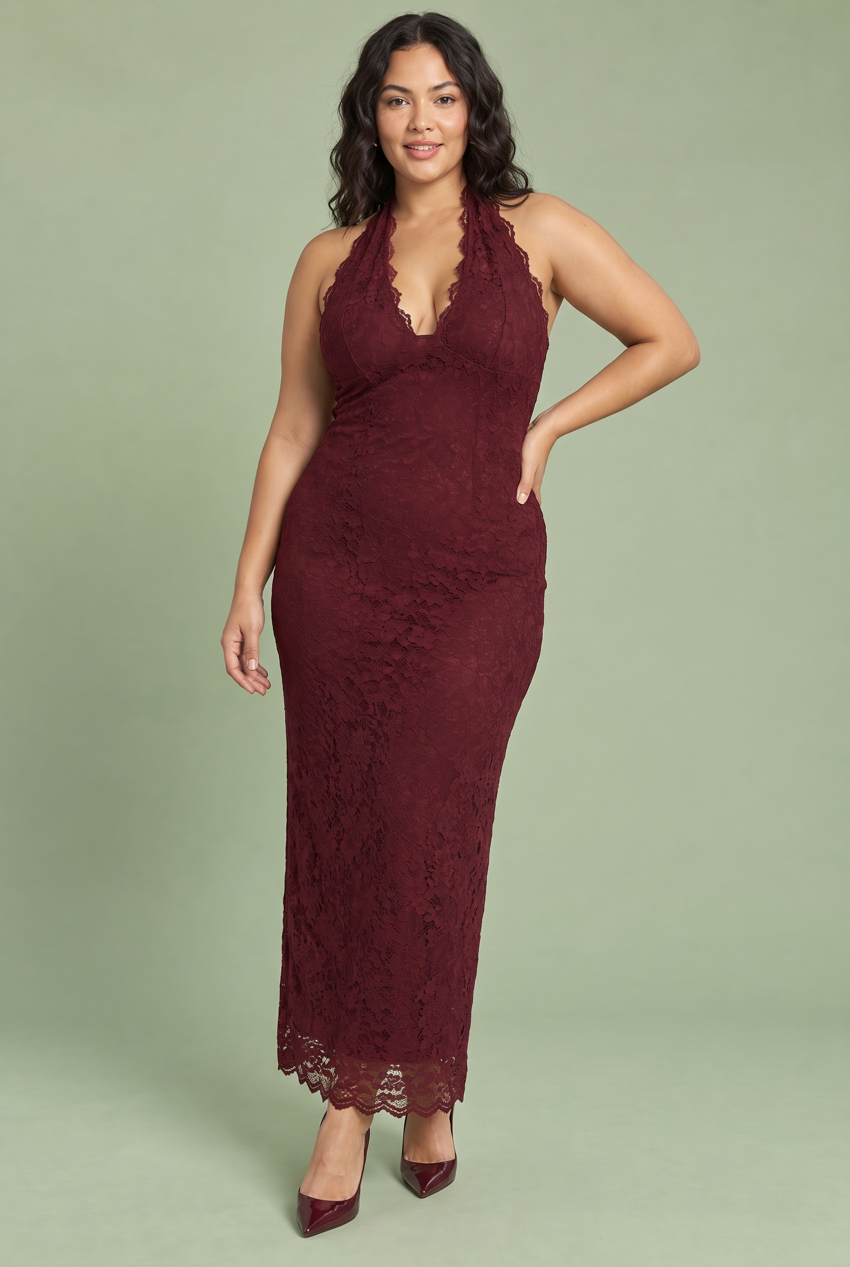 Robe longue en dentelle bordeaux à encolure asymétrique et détail au col | Porté sur une autre silhouette | Lounelle Paris