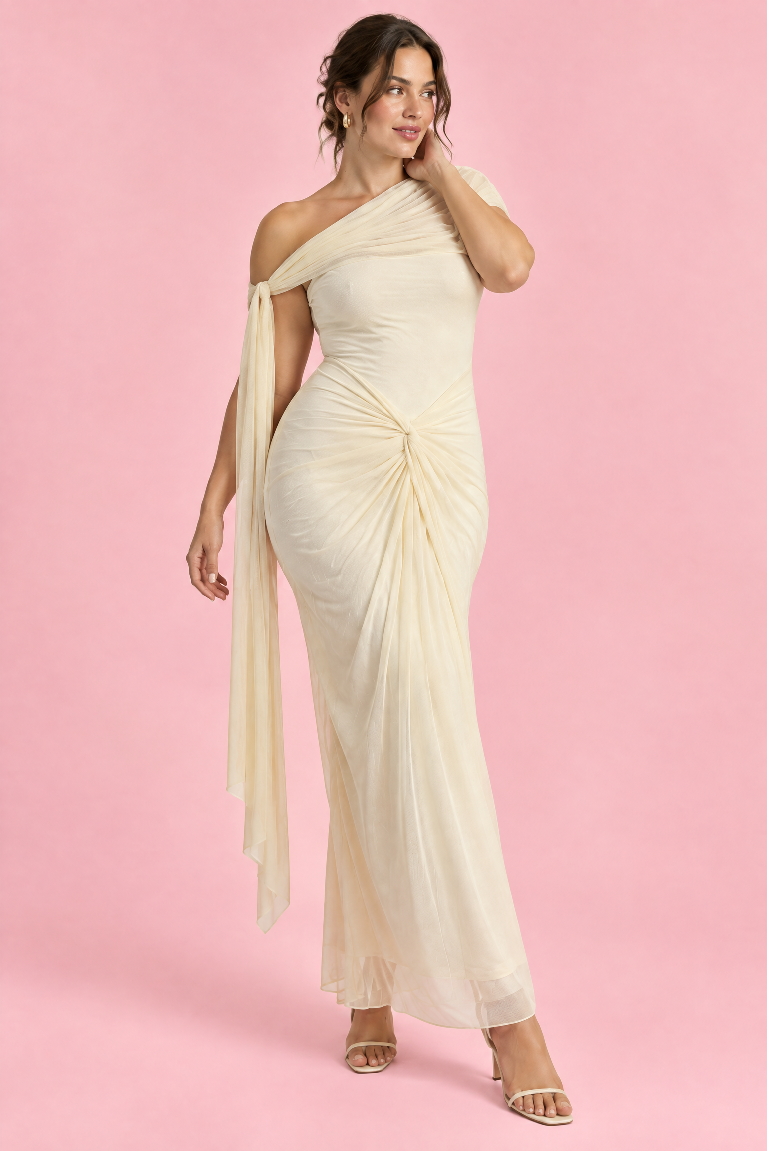 Robe longue moulante froncée asymétrique écrue | Porté sur une autre silhouette | Lounelle Paris