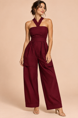 Neckholder-Jumpsuit mit weitem Bein in Bordeauxrot